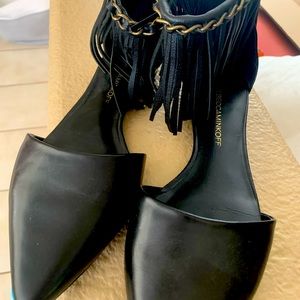 Fun Fringe and chain pointy flats